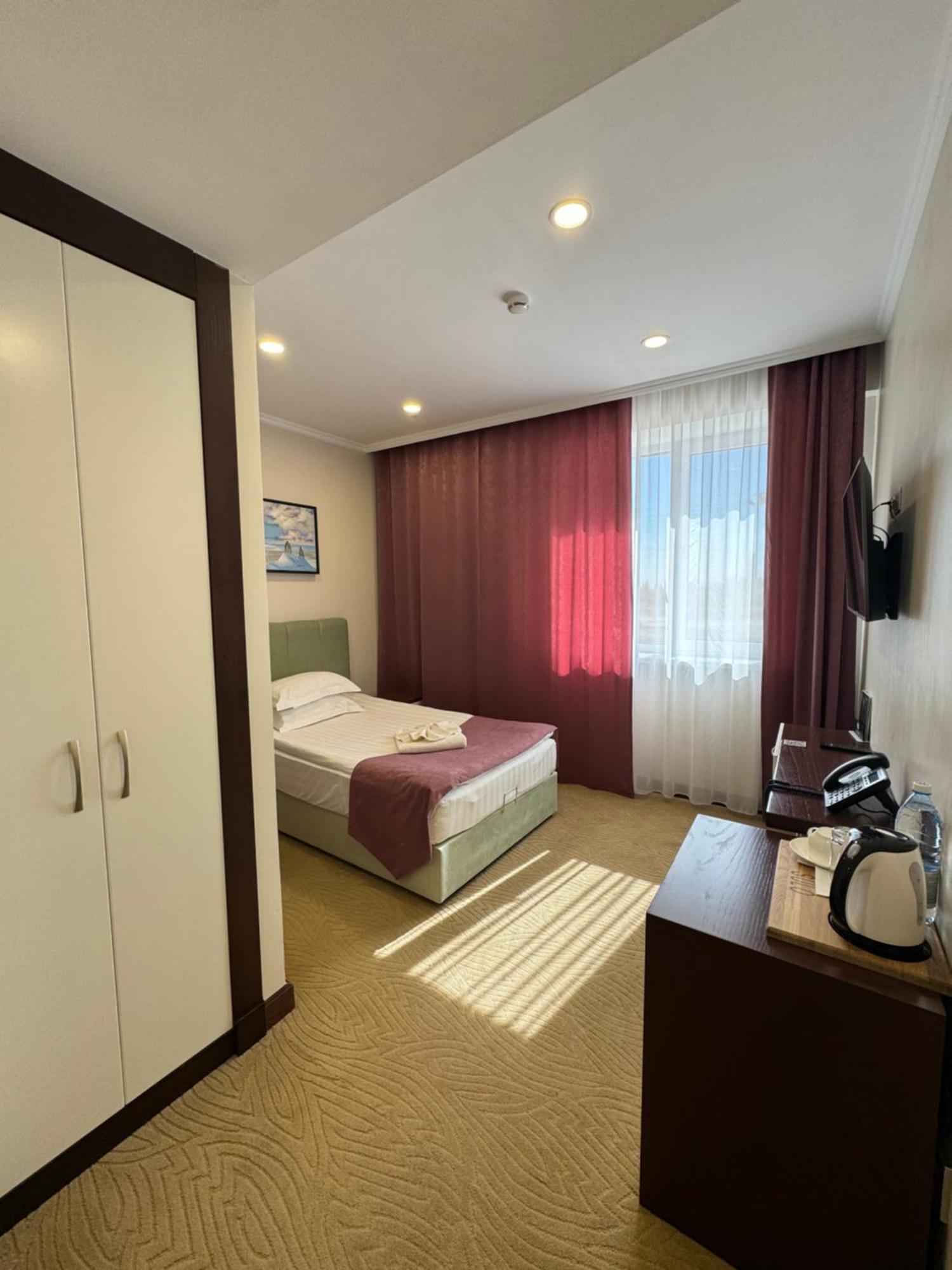 Sulo Atyrau Hotel Kültér fotó