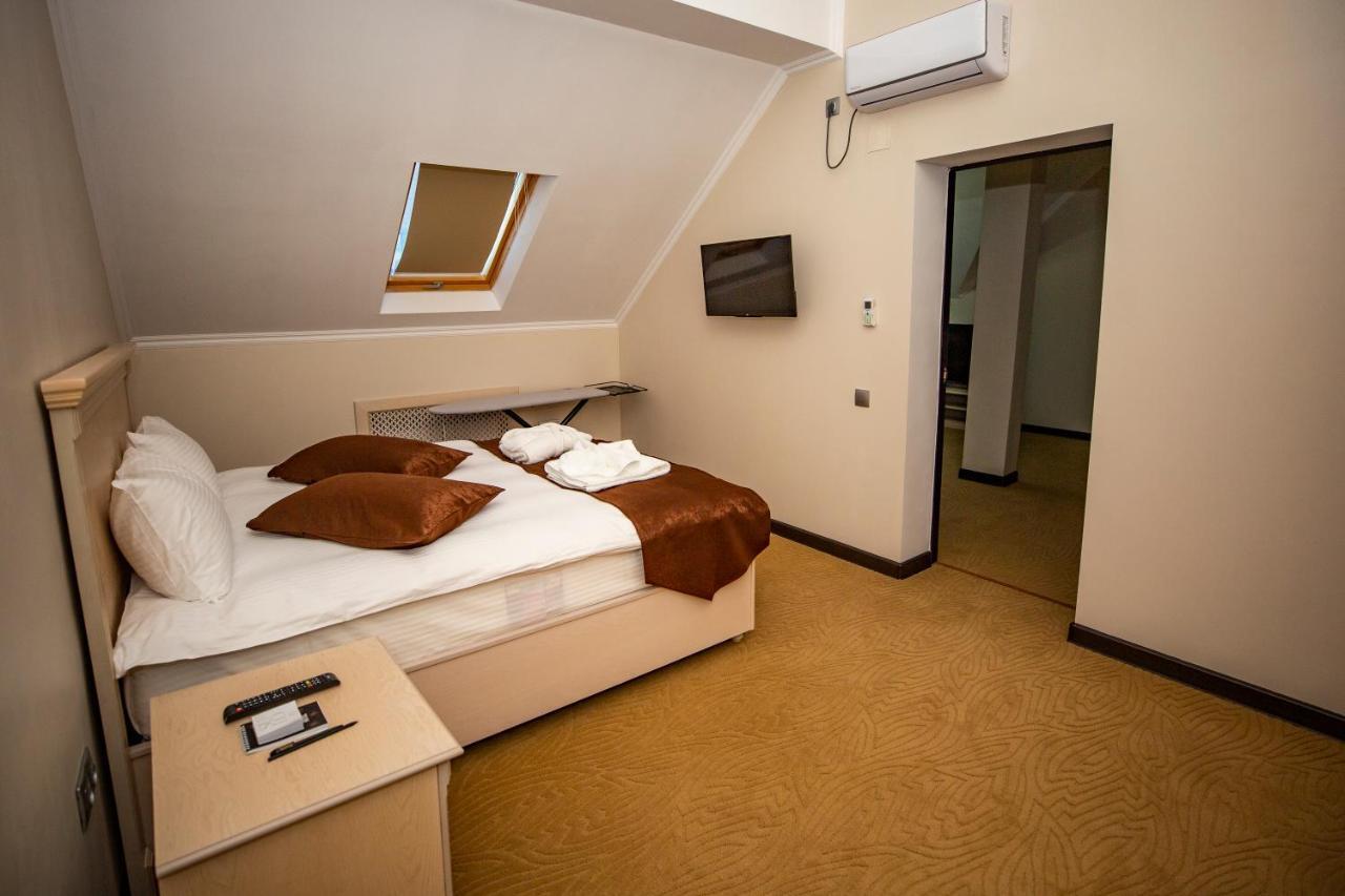 Sulo Atyrau Hotel Kültér fotó